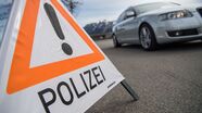 Eine Kontrollstelle der Polizei an der A8 nahe Berchtesgaden., © Lino Mirgeler/dpa