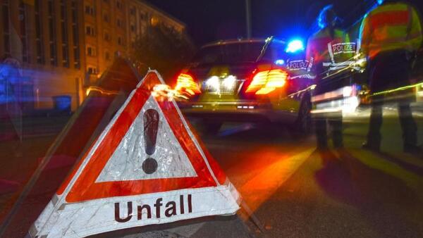 55 Jahrige Autofahrerin Stirbt Bei Zusammenprall Mit Lkw Radioeins