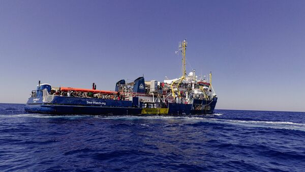 Einer der Vorgänger des neuen Schiffs: Die Sea Watch 3 im Einsatz im Juli auf dem Mittelmeer., © Nora Boerding/Sea-Watch via AP/dpa