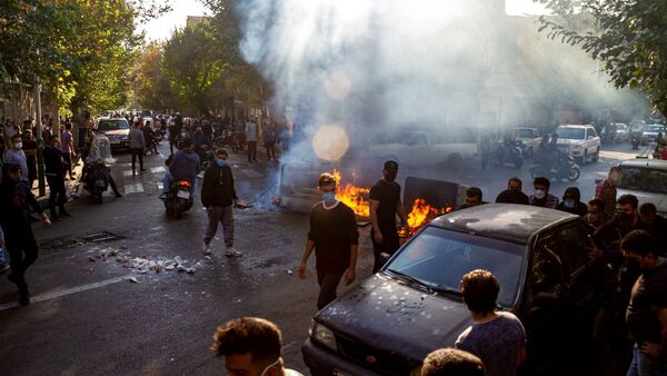 Die Proteste in Teheran richten sich gegen das Regime., © Uncredited/AP/dpa