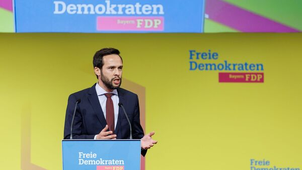Martin Hagen, Fraktionsvorsitzender der FDP im Landtag, spricht beim Landesparteitag der FDP Bayern., © Daniel Karmann/dpa