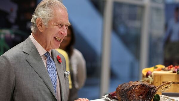Der britische König Charles ist für seinen Einsatz im Umweltschutz bekannt., © Russell Cheyne/PA Wire/dpa