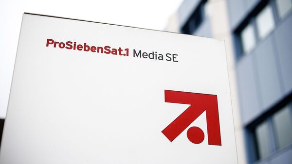 Das Logo und der Schriftzug der «ProSiebenSat.1 Media SE» im Gewerbegebiet «Unterföhring Park»., © Matthias Balk/dpa/Archivbild